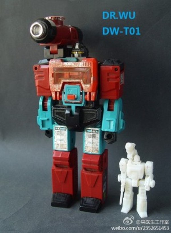 DR WU DW T01 Announce Worlds Smallest Transformers Class NOT Perceptor Action Figure Image  (1 of 17)